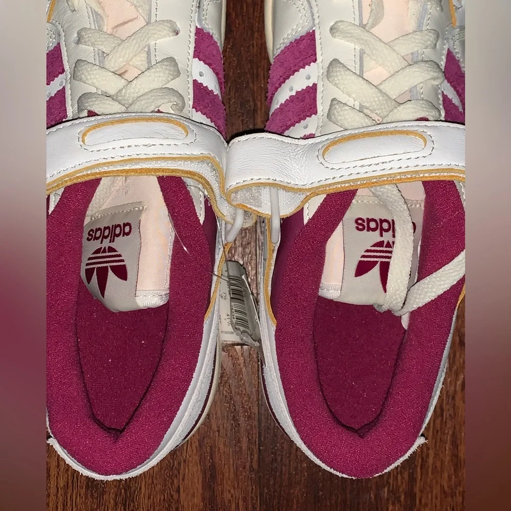 Adidas size 10 Forum 84 low